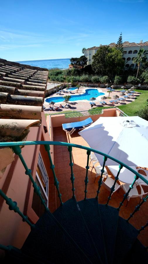 At Club Playa Real Apartemen *