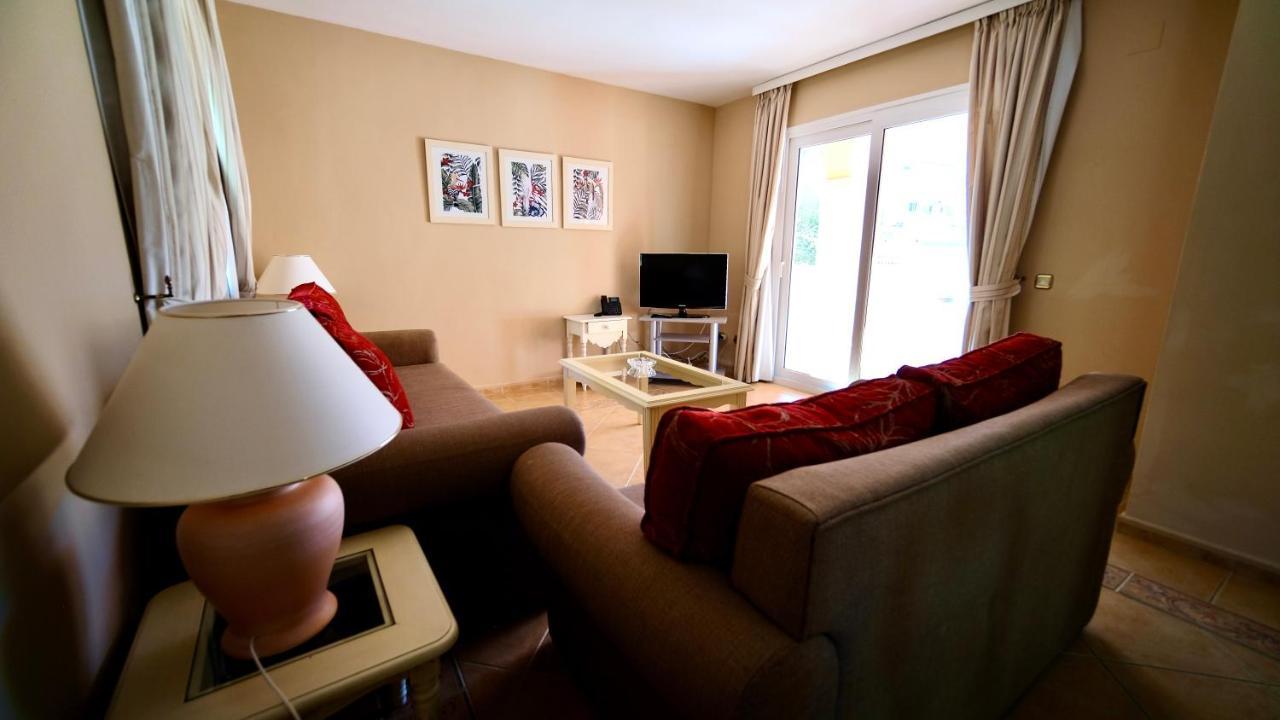 At Club Playa Real Apartemen
